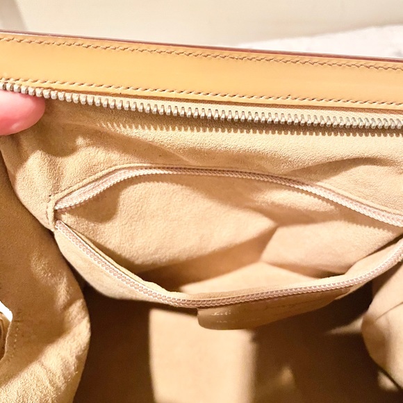 Authentic S.Ferragamo Vintage 1990Camel logo Milan Italy bag - Picture 9 of 14